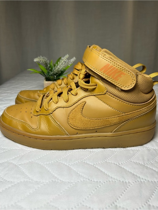 Nike Shoes - Nike Court Borough Mid 2 "Wheat" - Size 6Y (Women's 7.5)